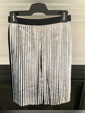 BEBE Black & Silver Pleated
Skirt